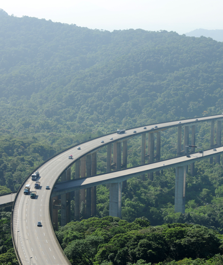 Entrada Para O Subsolo Com Cartaz De Peão. Cantos Rodoviários Na Cidade.  Infraestrutura Urbana. Imagem de Stock - Imagem de sentido, transporte:  202885975